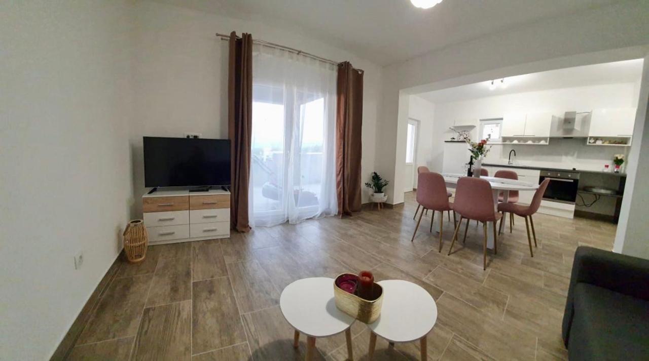 Jovici  Apartman Skolj מראה חיצוני תמונה
