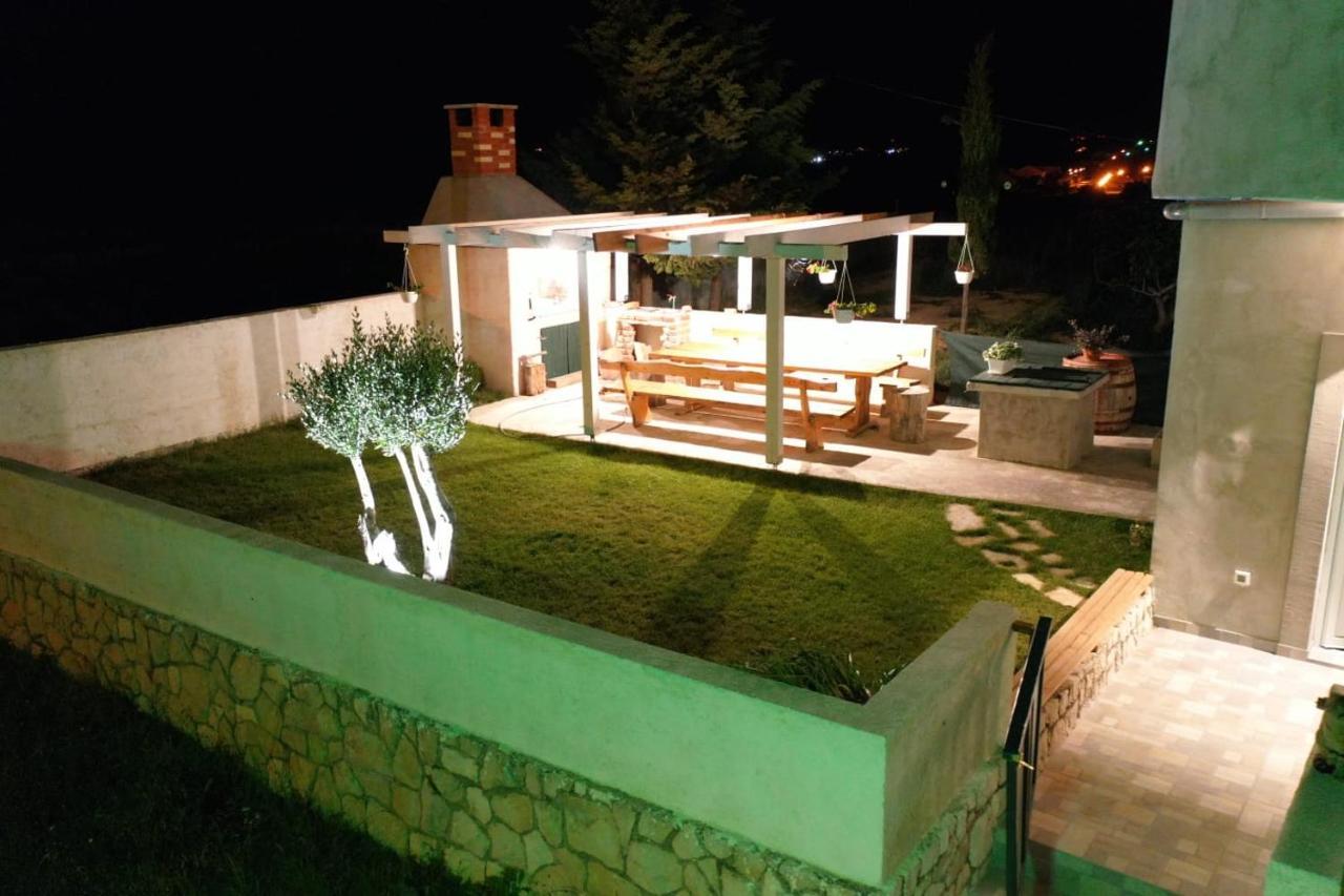 Jovici  Apartman Skolj מראה חיצוני תמונה