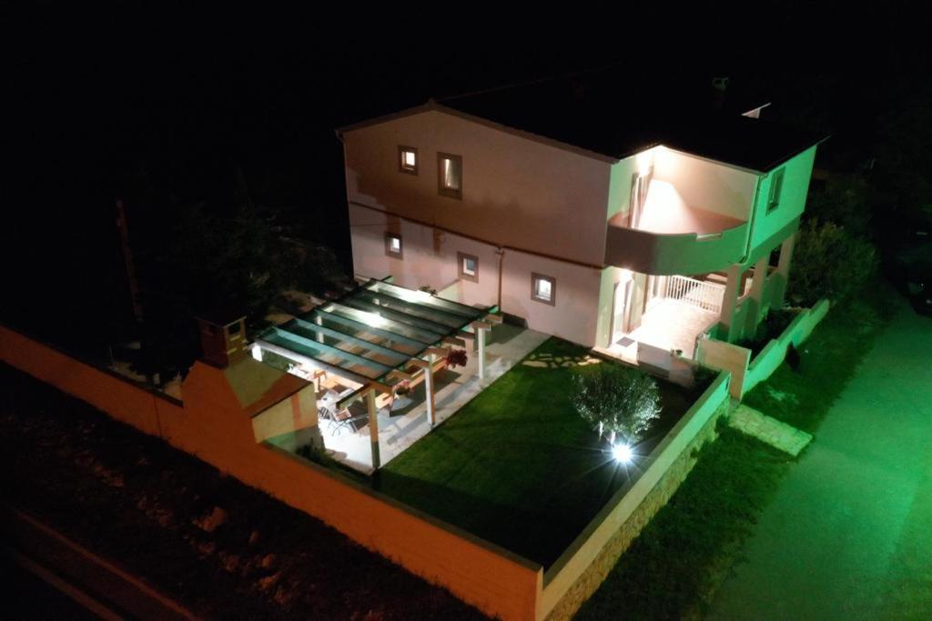 Jovici  Apartman Skolj מראה חיצוני תמונה
